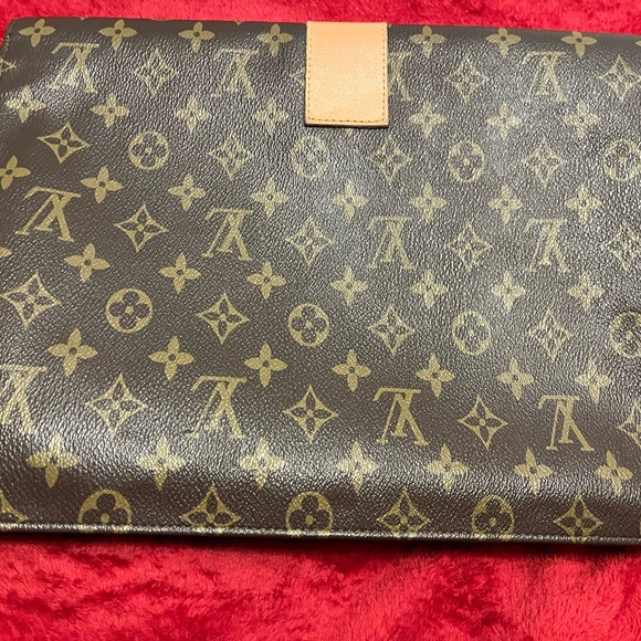 Louis Vuitton Rare Vintage Monogram Lena Portfolio - Picture 2 of 3